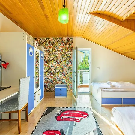 With Garden Surrounded By Nature In Sapanca * Kocaeli