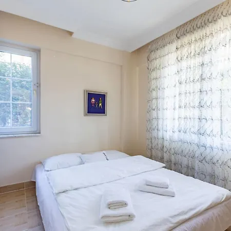 With Garden Surrounded By Nature In Sapanca *